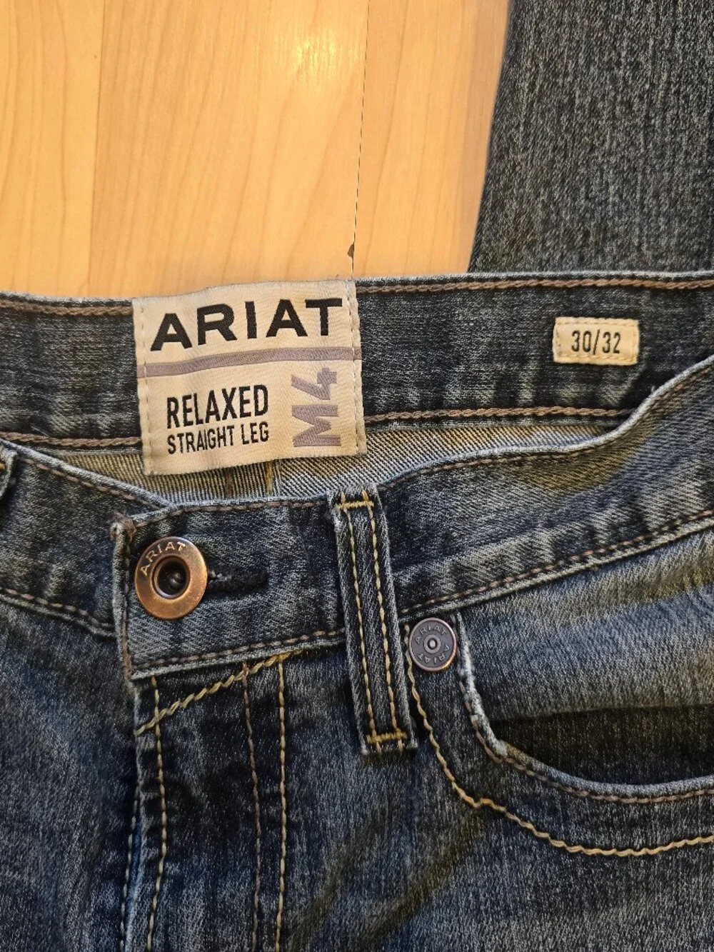 Ariat men’s m4